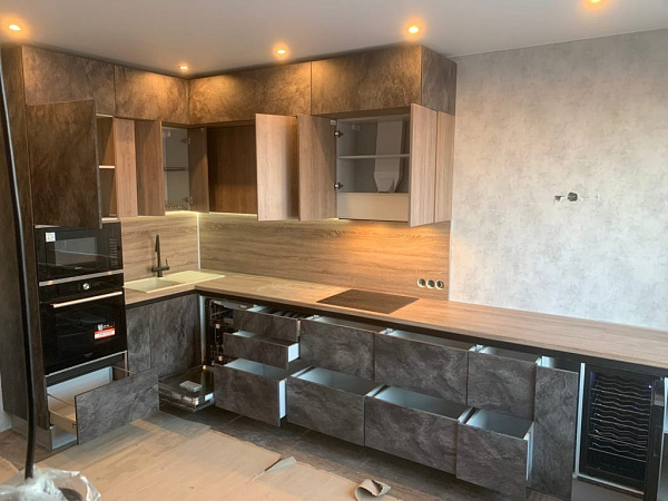 Установили кухонный гарнитур фото 3