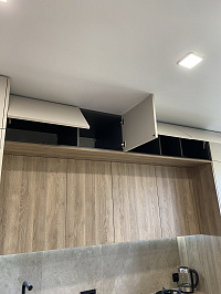 Стильная кухня с фасадами AGT Supramat, размеры 4139 х 2611 х 700 фото 8