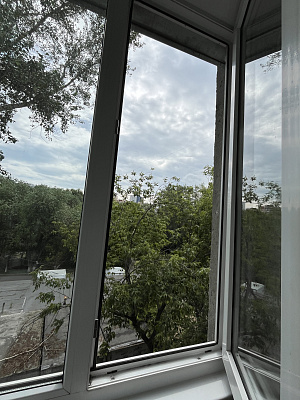 Остекление балкона теплым профилем KBE фото 2