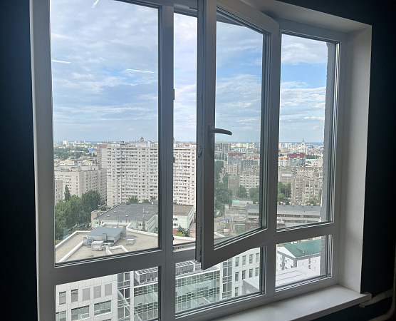 Трёхстворчатое пластиковое окно Montblanc фото 1