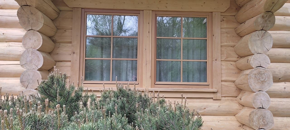Остекление дома из бревна деревянными окнами фото 11