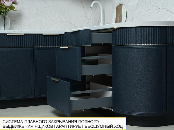 Установили угловую кухню с декорированными фасадами МДФ фото 5