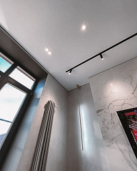 Теневой потолок в санузел фото 1