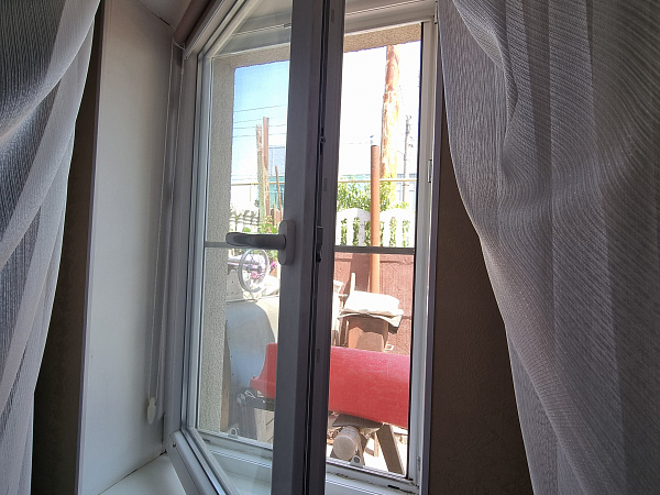 Одностворчатое окно из профиля Veka фото 2