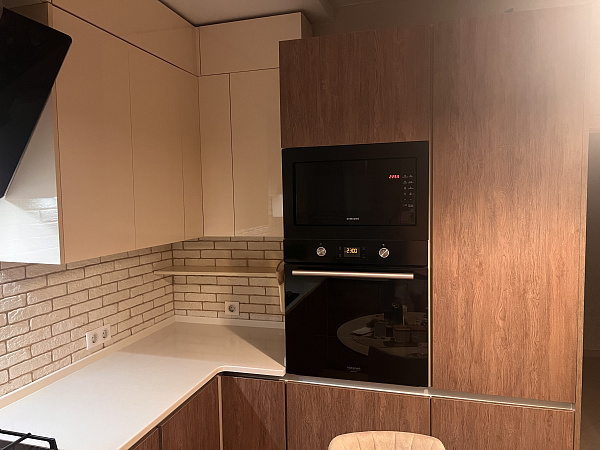 Угловая кухня «Италика» с акриловой столешницей фото 2