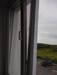 Установили пластиковые окна Rehau с детскими замками фото 3