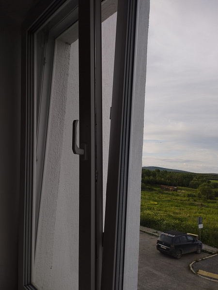 Установили пластиковые окна Rehau с детскими замками фото 3