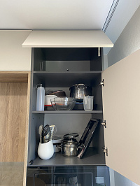 Стильная кухня с фасадами AGT Supramat, размеры 4139 х 2611 х 700 фото 9