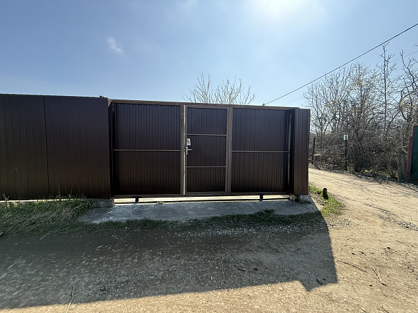 Откатные ворота на стальном профиле фото 1