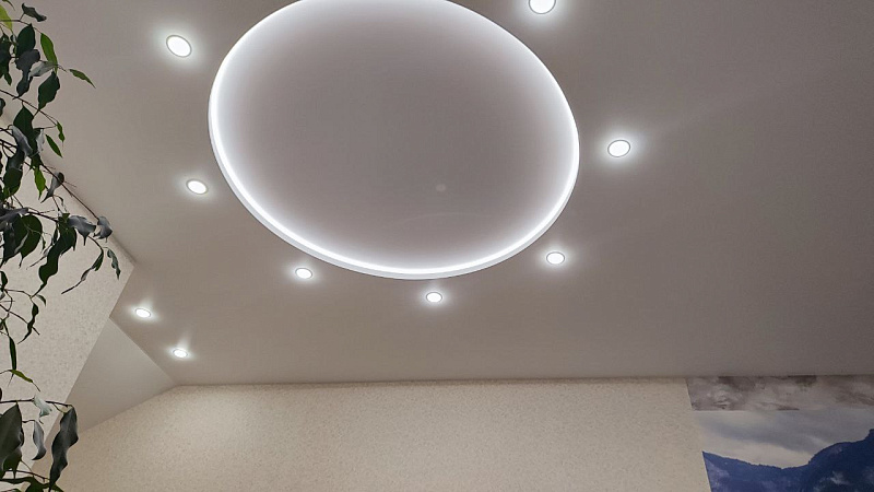 Двухуровневый потолок с подсветкой фото 1