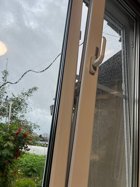 Установка окна в загородном доме с учетом климатических условий местности фото 4