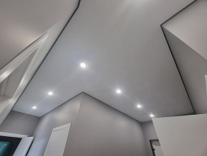 Натяжной потолок Bauf в прихожей 9,2 кв.м фото 1