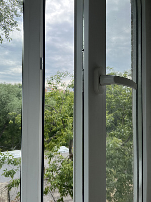Остекление балкона теплым профилем KBE фото 3