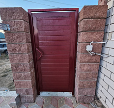 Установка откатных ворот DoorHan с отдельностоящей калиткой фото 2