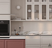 Кухня по проекту «Абель» в строгих белых цветах с вставками из матовых вишневых фасадов фото 1