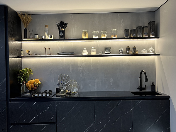 Кухонный гарнитур «Раиса» в чёрном цвете фото 2