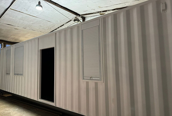 Установили рольставни ALUTECH Prestige в коммерческом гараже фото 1