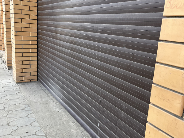 Подъемные ворота Alutech для автосервиса фото 2