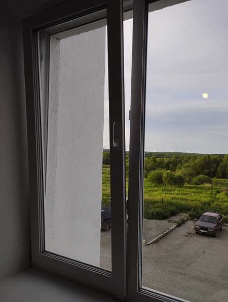 Установили пластиковые окна Rehau с детскими замками фото 1