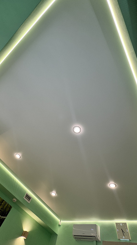 Натяжной потолок с профилем VISP BLACK 241 фото 1