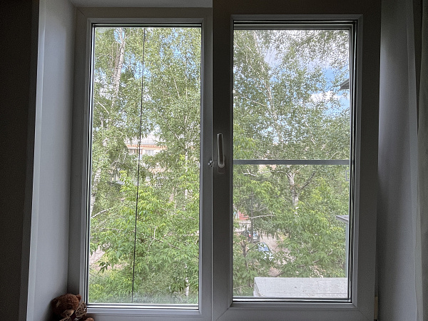 Замена двухстворчатого пластикового окна в квартире фото 1