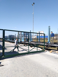 Откатные ворота под обшивку 3-D сеткой + гаражные роллеты фото 4