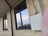 Остекление здания ресторана ПВХ окнами Novotex