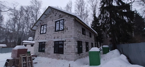 Выполнили остекление «лесной резиденции» на 22 ПВХ окна фото 1