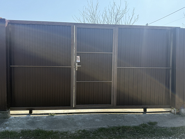 Откатные ворота на стальном профиле фото 2