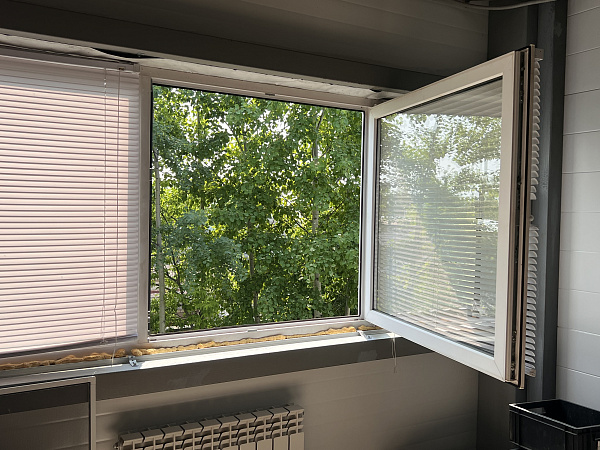 Остекление производственного помещения из сэндвич-панелей фото 4