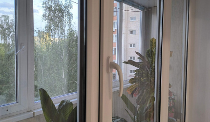 Провели остекление лоджии стеклопакетами бренда VEKA фото
