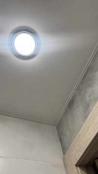 Матовый натяжной потолок в «домик неизвестного архитектора» фото 3