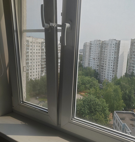 Замена двухстворчатого пластикового окна в новостройке фото 2