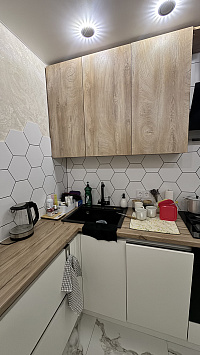 Угловой кухонный гарнитур до потолка фото 1