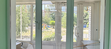 Замена трехстворчатого пластикового окна под ключ фото