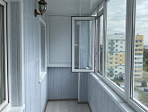 Установили пластиковые окна Veka на балкон и выполнили отделку