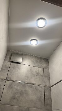 Матовый натяжной потолок в «домик неизвестного архитектора» фото 2