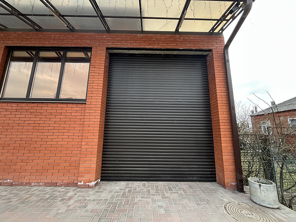 Подъемные ворота DoorHan для автосервиса фото 1