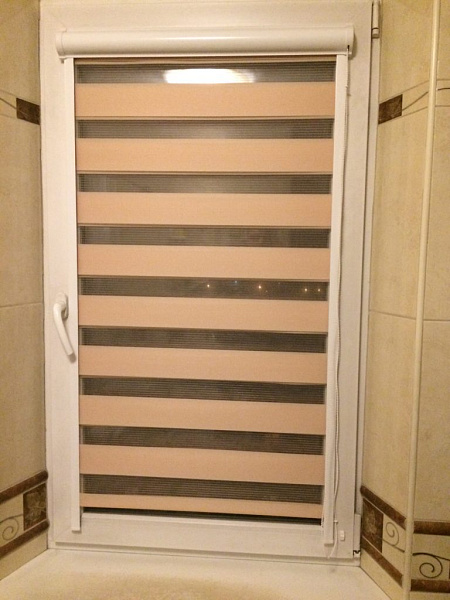 Смонтировали жалюзи рулонного типа «Зебра» фото 2