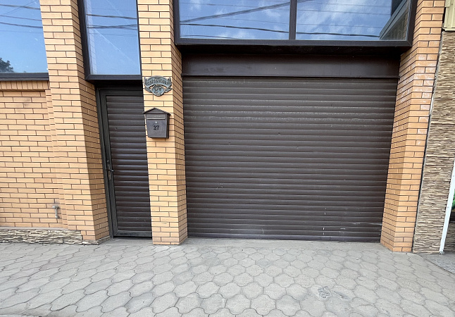 Подъемные ворота Alutech для автосервиса фото 1