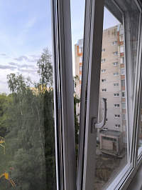 Провели остекление лоджии стеклопакетами бренда VEKA фото 4