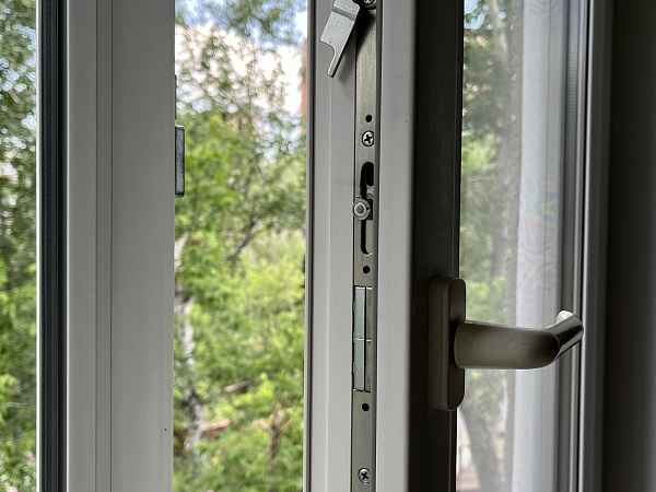 Остекление квартиры окнами из профиля GoodWin фото 5