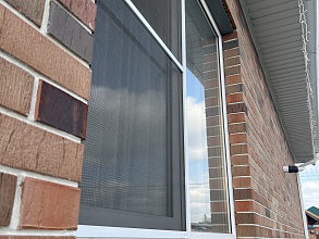 Остекление коттеджа пластиковыми окна Rehau со шпросами фото 4