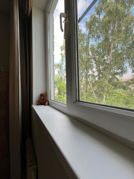 Замена двухстворчатого пластикового окна в квартире фото 5