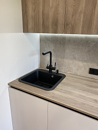 Стильная кухня с фасадами AGT Supramat, размеры 4139 х 2611 х 700 фото 5