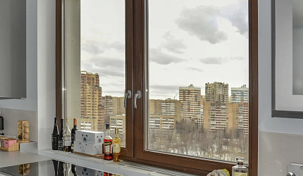 Установили деревянные окна в квартиру клиента фото