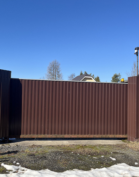 Откатные ворота в частный дом фото 1