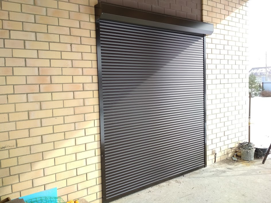 Установка автоматических защитных рольставней Алютех фото