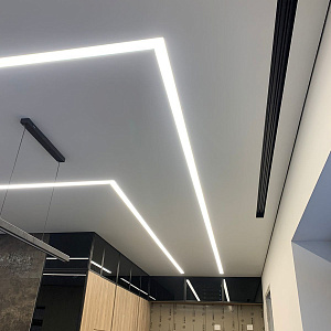 Натяжной потолок проект «Световые линии», 48 кв.м. фото 5