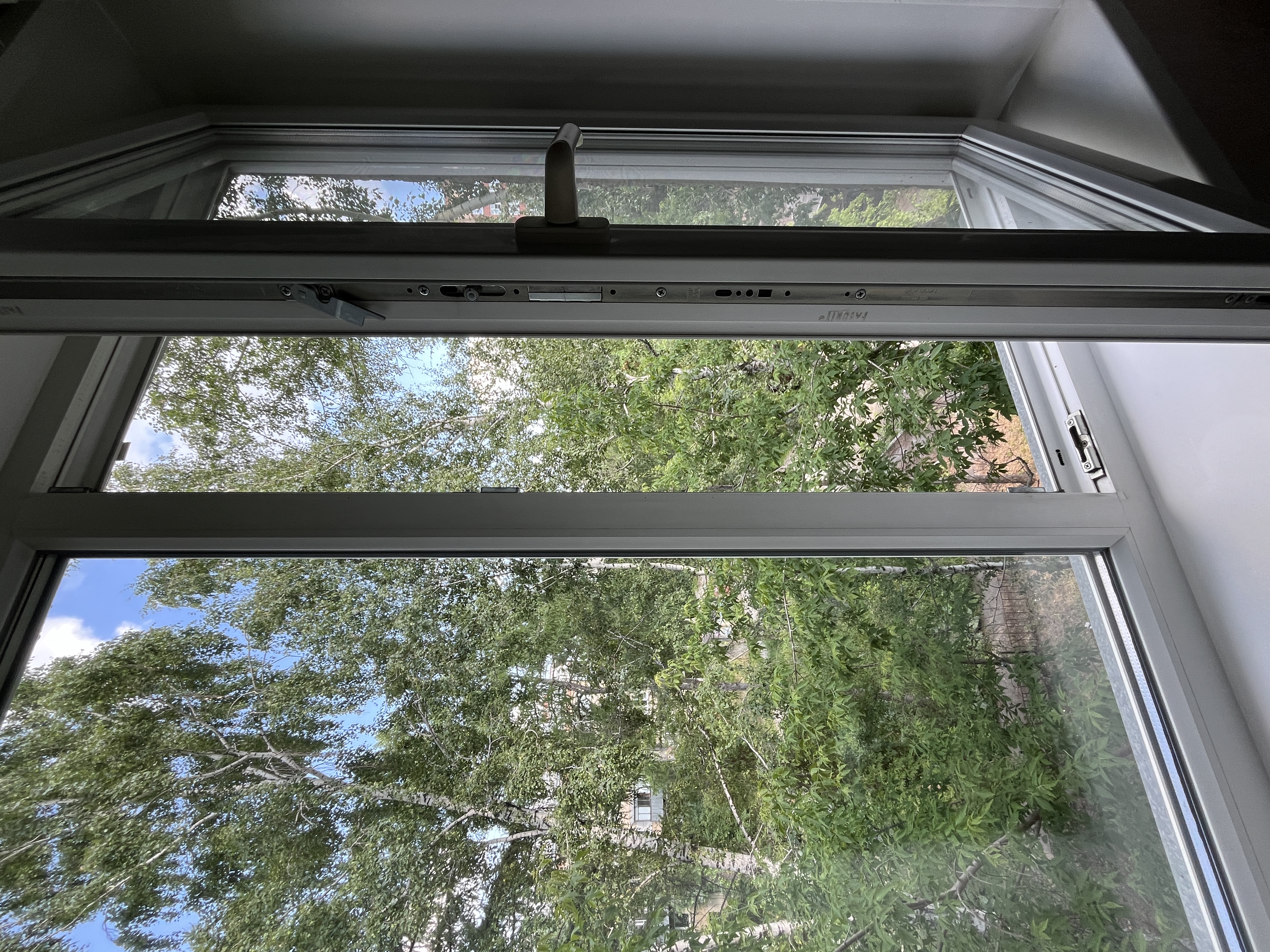 Остекление квартиры окнами из профиля GoodWin фото